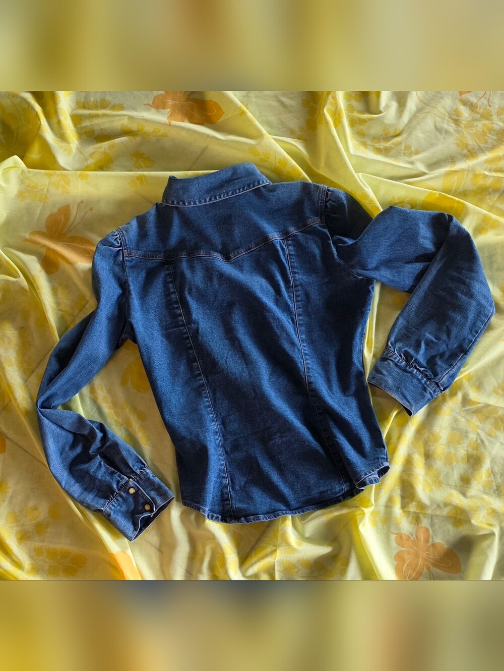 Levi's Blue Denim Button-Down Shirt - Picture 4 of 15
